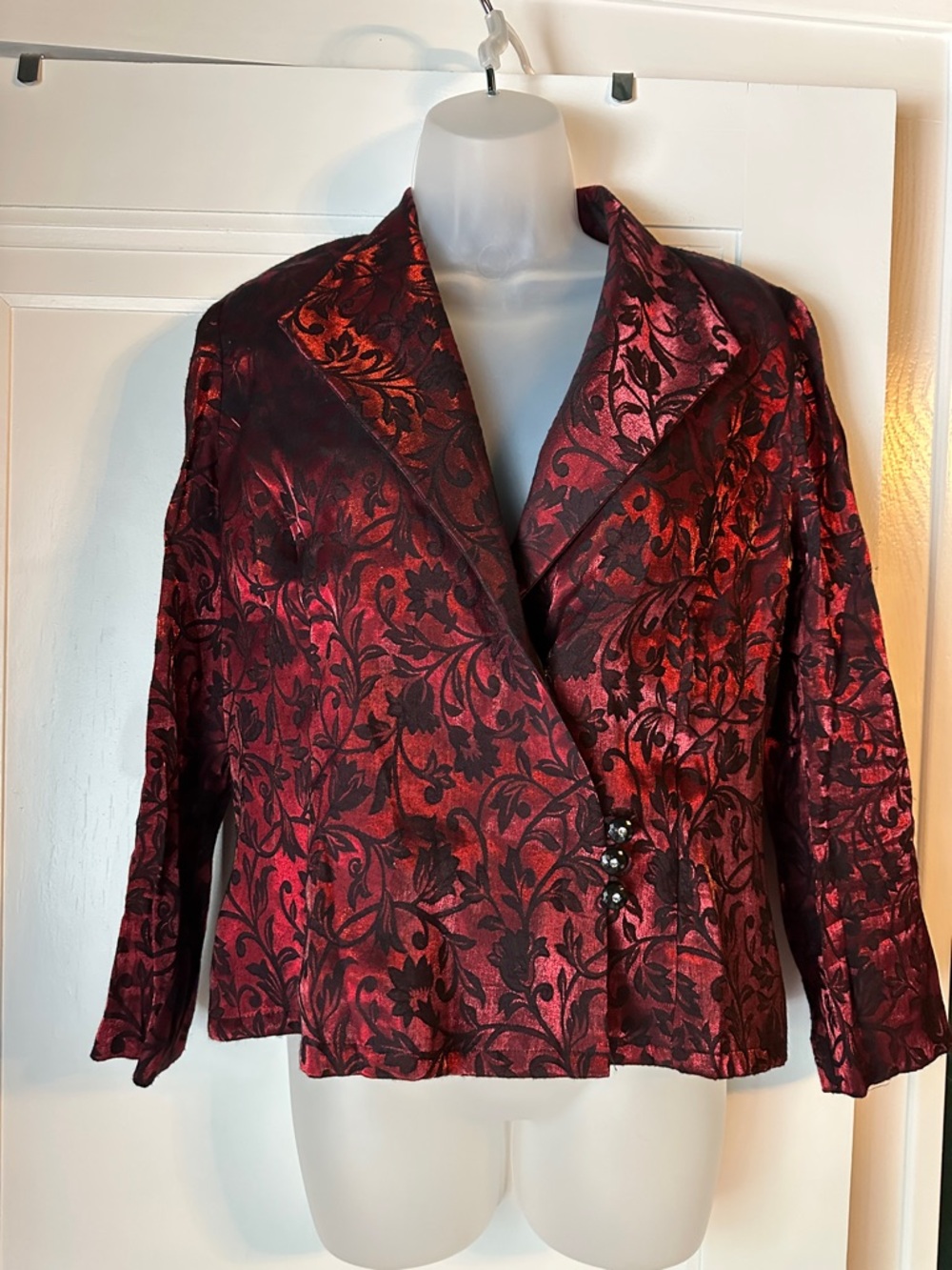 R&K Red and Black Floral Brocade Blazer